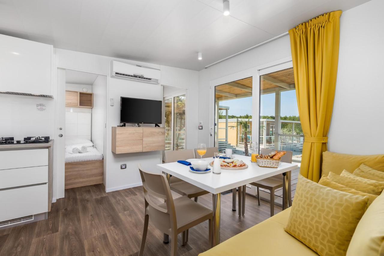 Mobile Homes Camping Omisalj Luaran gambar